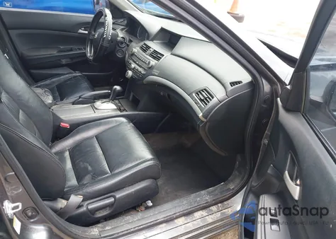 2011 Honda Accord 2.4 Se from USA, damaged, VIN 1HGCP2F68BA012752